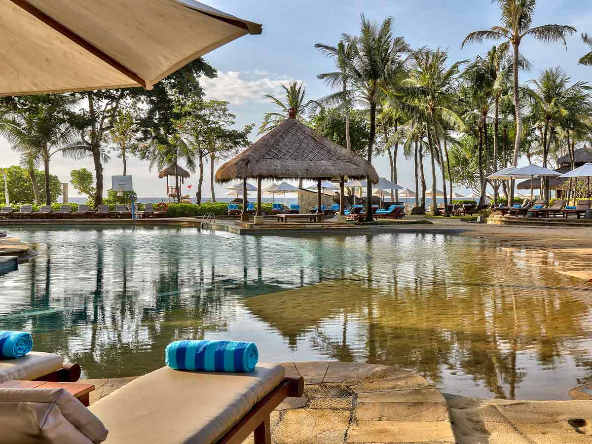 hilton bali resort lagoon pool